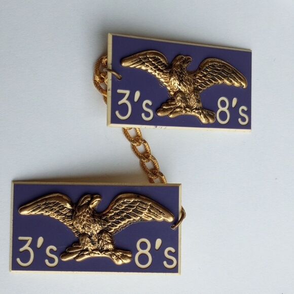 Other - Vintage 3 & 8 Eagle Collar Chain Clips